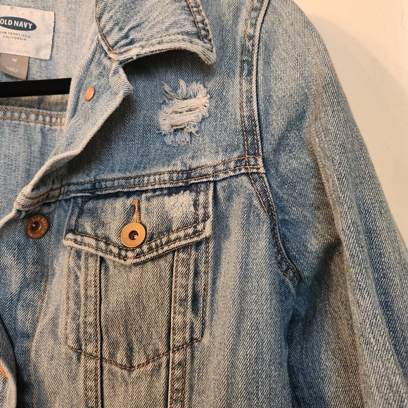 Old Navy Women’s Jean Jacket, Distressed Classic Denim, 100% Cotton EUC Sz Med - Picture 2 of 14